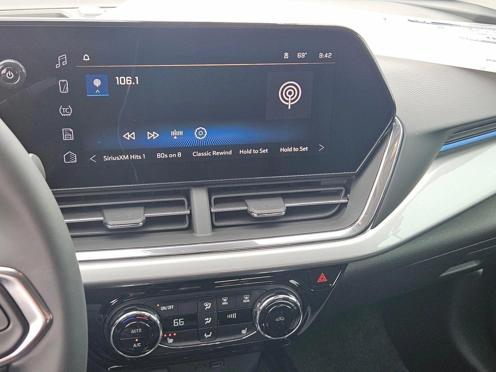 2025 Chevrolet Trax Vehicle Photo in PEORIA, AZ 85382-3715