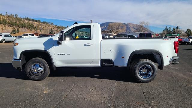 2025 Chevrolet Silverado 3500 HD Vehicle Photo in FLAGSTAFF, AZ 86001-6214