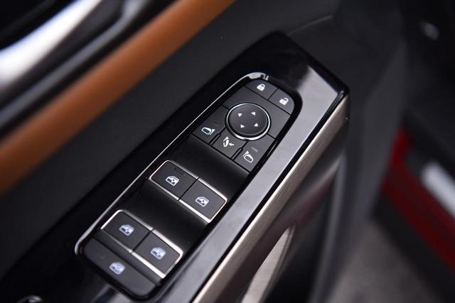 2025 Nissan Pathfinder Vehicle Photo in Ballwin, MO 63011