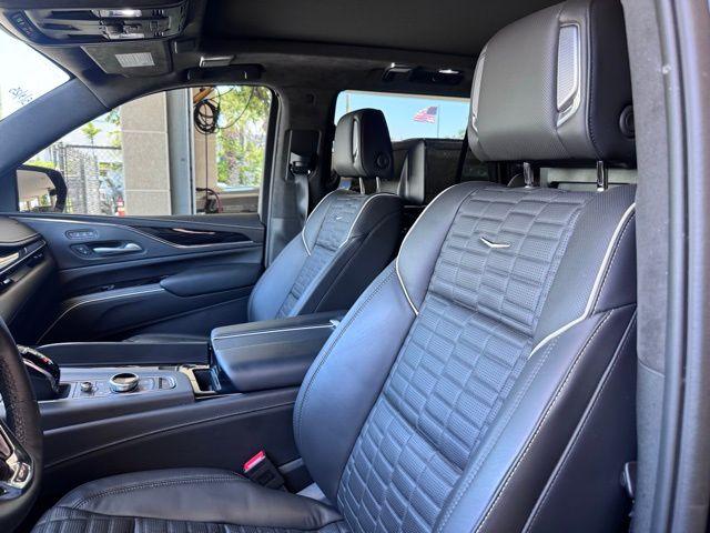 2024 Cadillac Escalade Vehicle Photo in DELRAY BEACH, FL 33483-3294