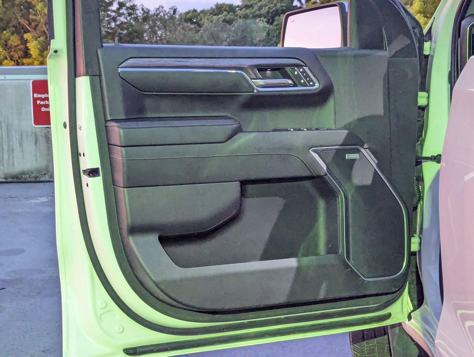 2024 Chevrolet Silverado 1500 Vehicle Photo in Miami, FL 33135