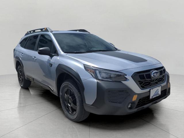 2025 Subaru Outback Vehicle Photo in Green Bay, WI 54304