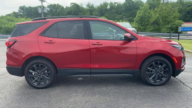 2022 Chevrolet Equinox Vehicle Photo in MOON TOWNSHIP, PA 15108-2571