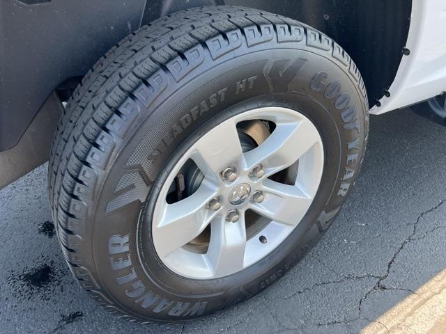 2019 Ram 1500 Classic Vehicle Photo in GREEN BAY, WI 54304-5303