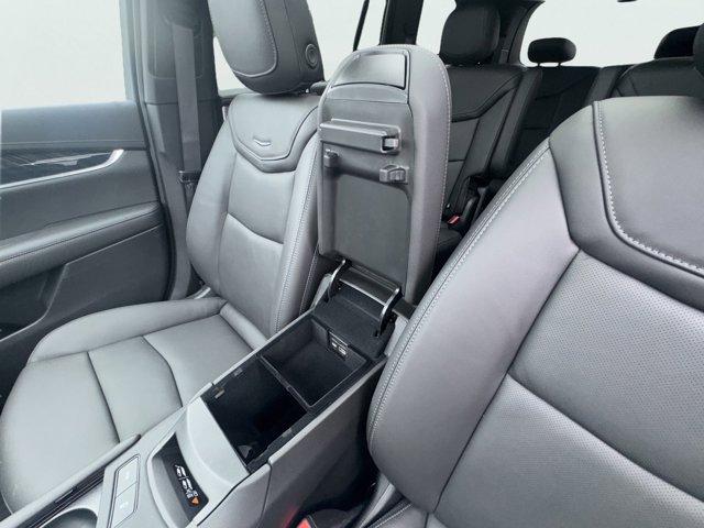 2025 Cadillac XT6 Vehicle Photo in LEOMINSTER, MA 01453-2952