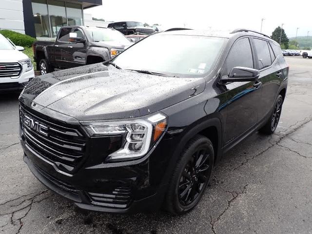 2023 GMC Terrain Vehicle Photo in ZELIENOPLE, PA 16063-2910