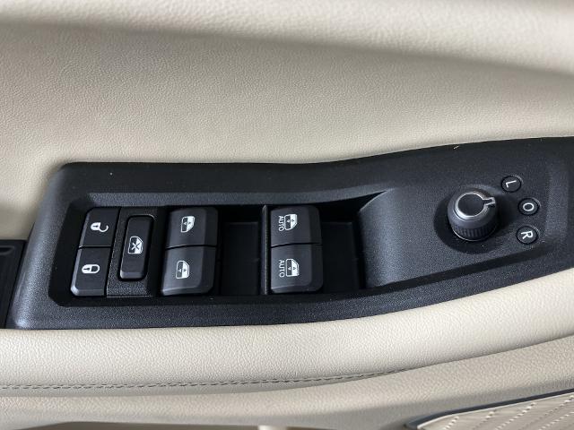 2021 Jeep Grand Cherokee L Vehicle Photo in GILBERT, AZ 85297-0402