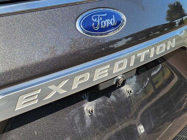2019 Ford Expedition Vehicle Photo in DENTON, TX 76210-9321