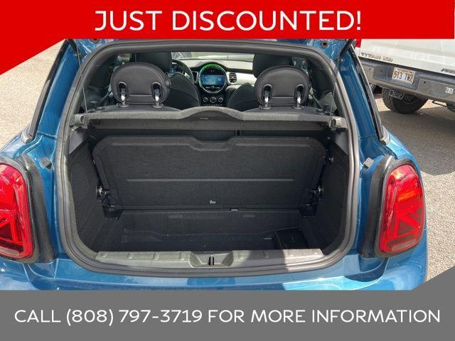 2023 MINI Cooper S Hardtop 2 Door Vehicle Photo in Kaneohe, HI 96744