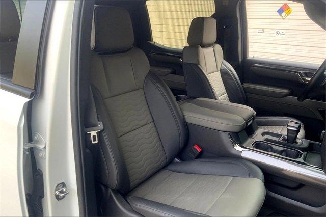 2024 Chevrolet Silverado 1500 Vehicle Photo in KANSAS CITY, MO 64114-4545