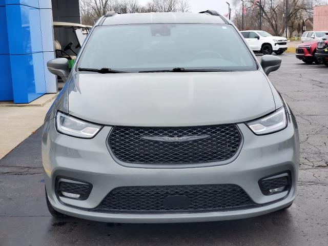 Used 2022 Chrysler Pacifica Touring-L with VIN 2C4RC3BG8NR113122 for sale in Albion, MI