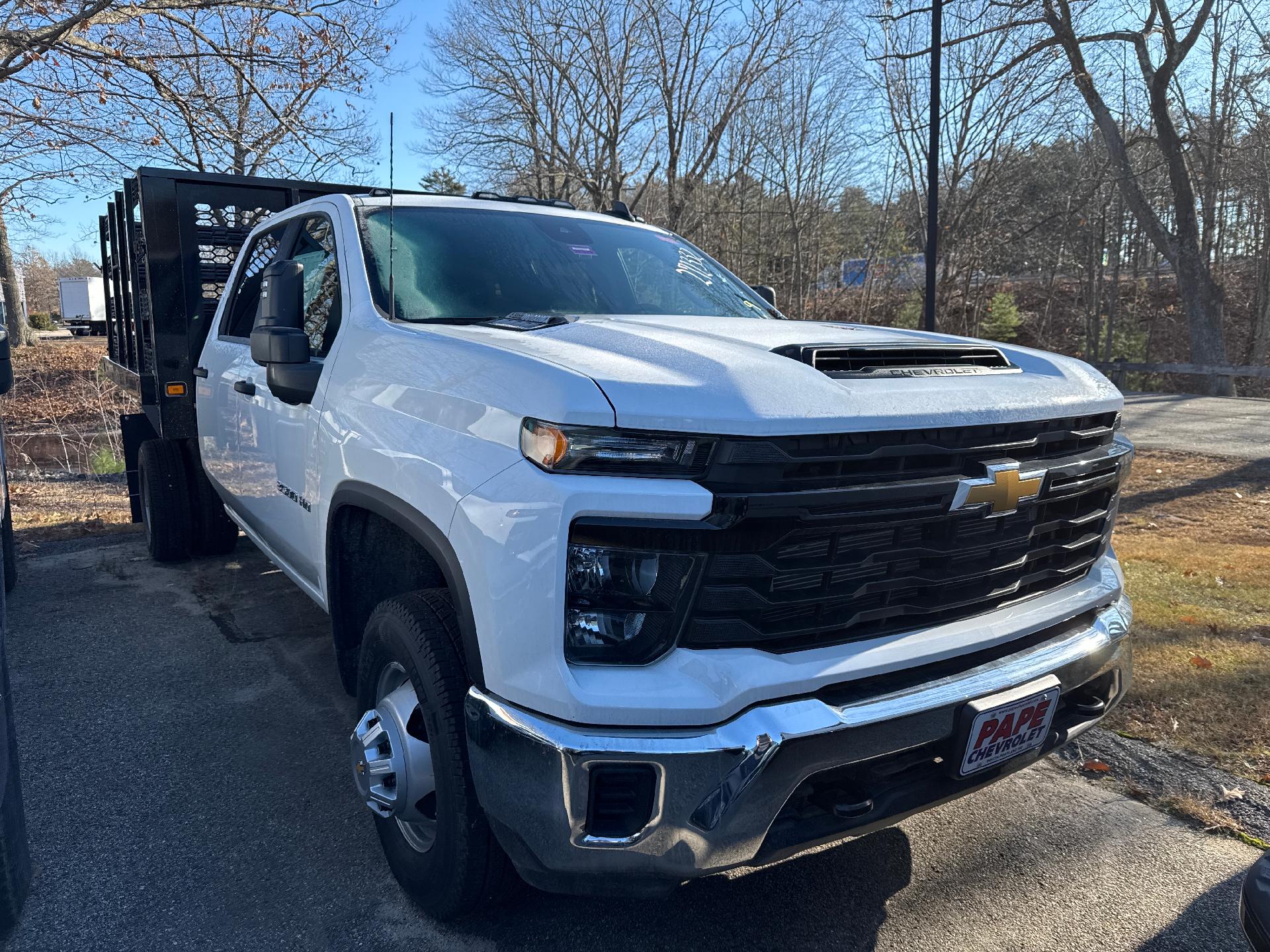 2024 Chevrolet Silverado 3500 HD Chassis Cab Vehicle Photo in SOUTH PORTLAND, ME 04106-1997