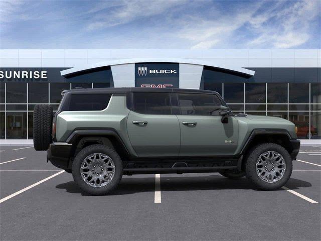 2024 GMC HUMMER EV SUV Vehicle Photo in COLLIERVILLE, TN 38017-9006
