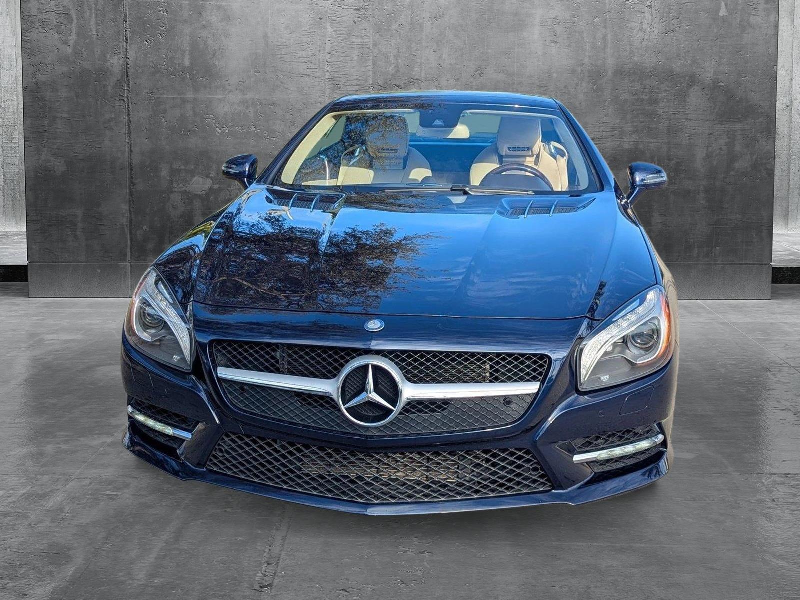 2014 Mercedes-Benz SL-Class Vehicle Photo in Delray Beach, FL 33444