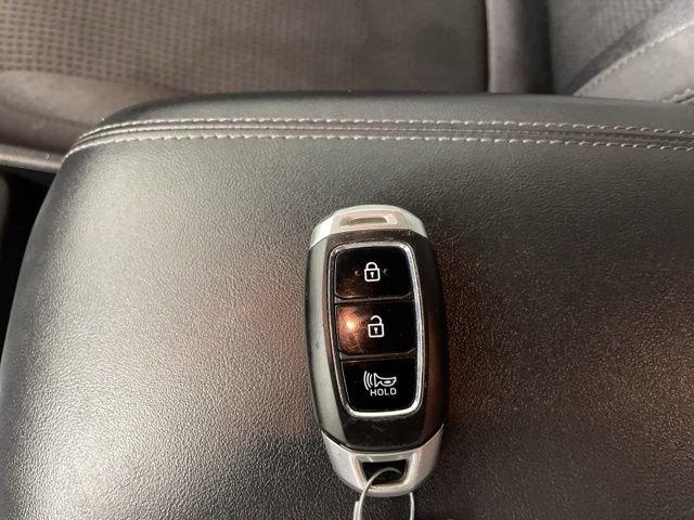 2020 Hyundai Santa Fe Vehicle Photo in PHOENIX, AZ 85014-3381