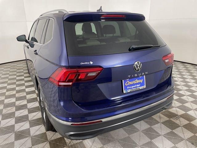 2022 Volkswagen Tiguan Vehicle Photo in PHOENIX, AZ 85014-3381