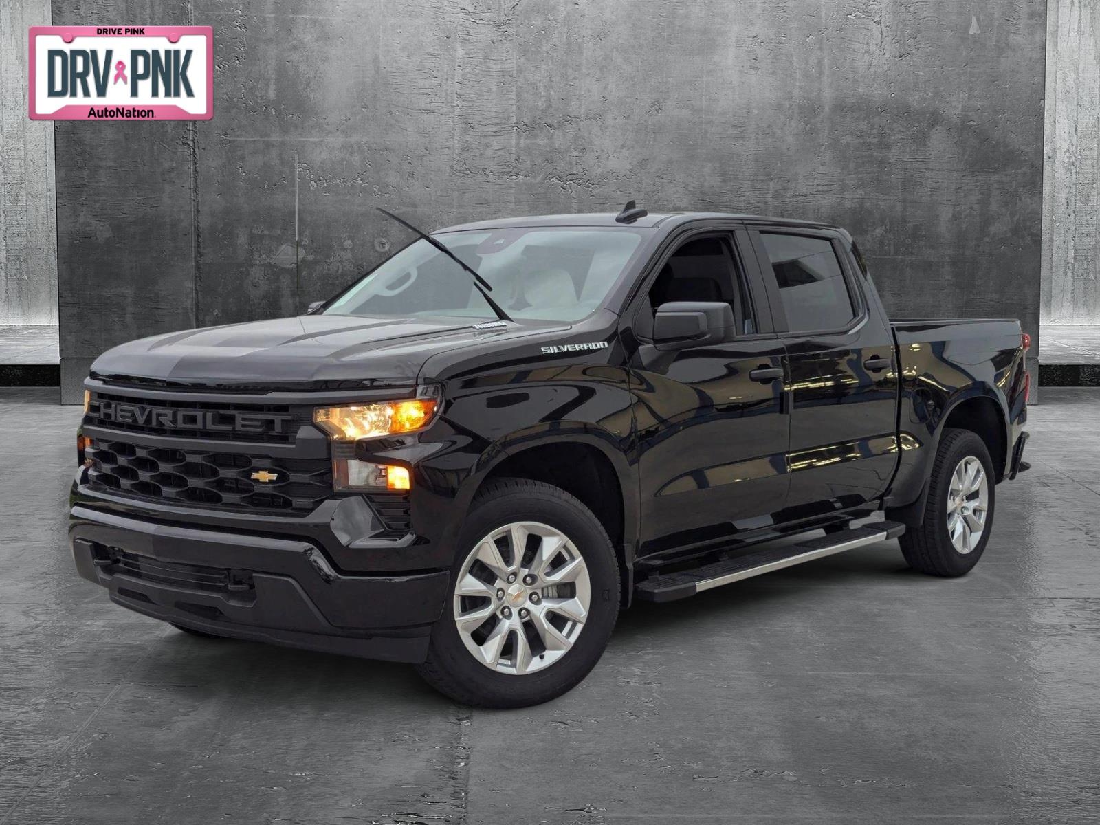 2025 Chevrolet Silverado 1500 Vehicle Photo in PEMBROKE PINES, FL 33024-6534