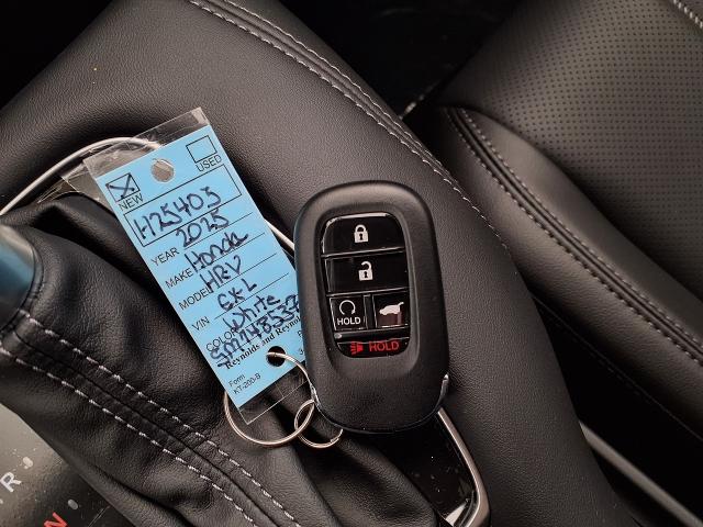 2025 Honda HR-V Vehicle Photo in Oshkosh, WI 54904