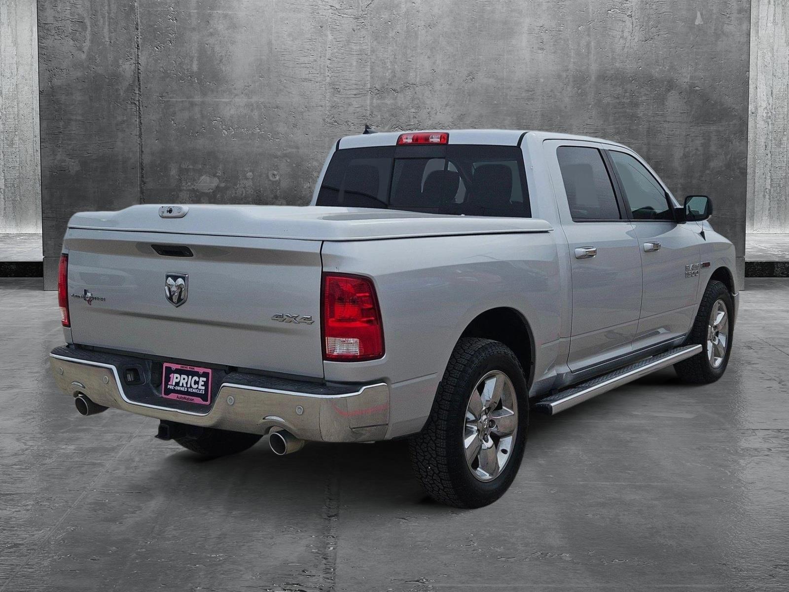 2015 Ram 1500 Vehicle Photo in NORTH RICHLAND HILLS, TX 76180-7199