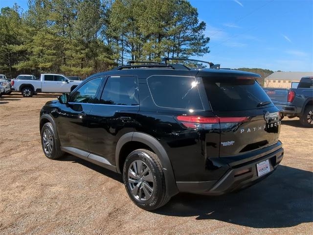 2024 Nissan Pathfinder Vehicle Photo in ALBERTVILLE, AL 35950-0246