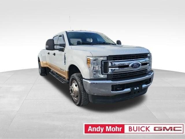 2019 Ford Super Duty F-350 DRW Vehicle Photo in Fishers, IN 46038