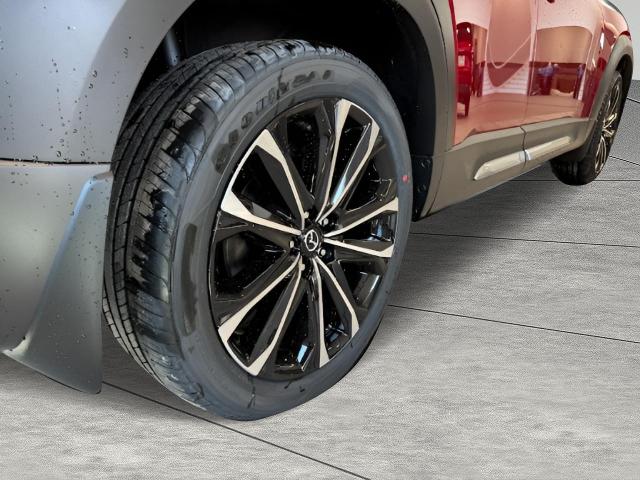 2025 Mazda CX-50 Vehicle Photo in Green Bay, WI 54304