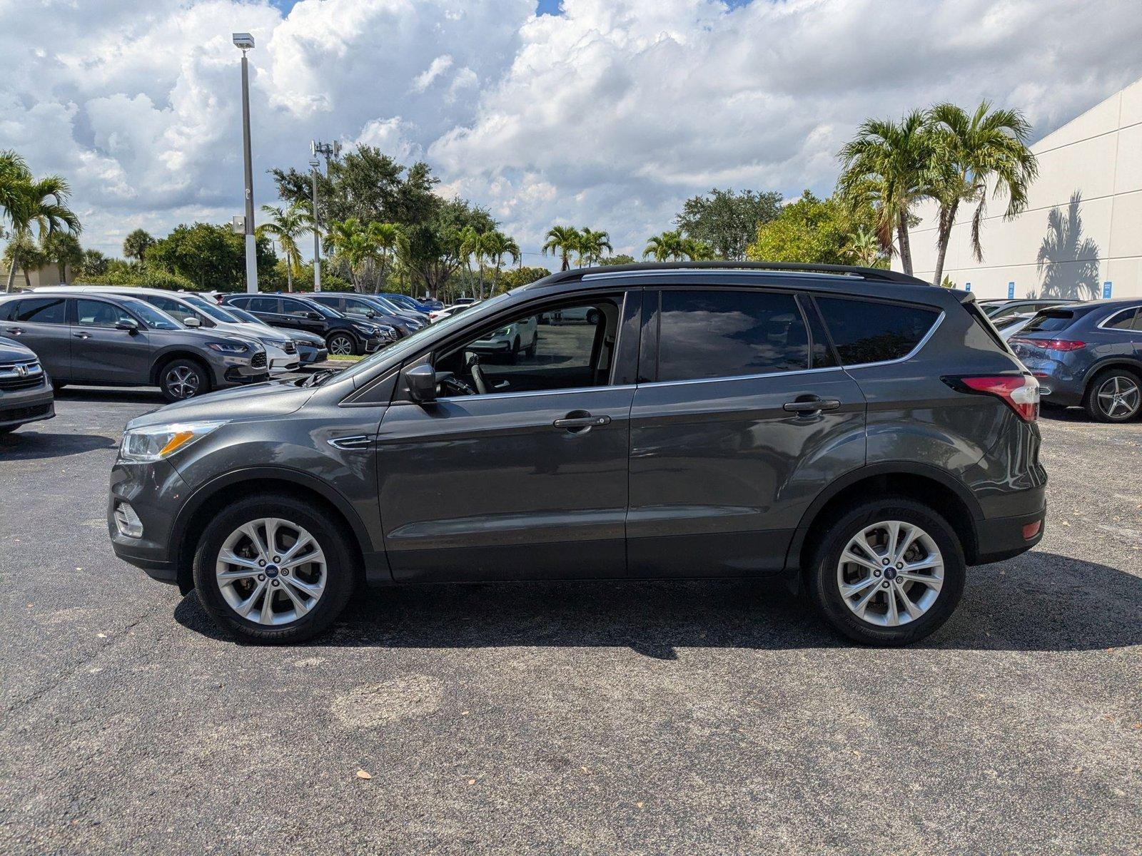 2018 Ford Escape Vehicle Photo in Miami, FL 33015