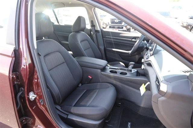 2025 Nissan Altima Vehicle Photo in Hazelwood, MO 63042