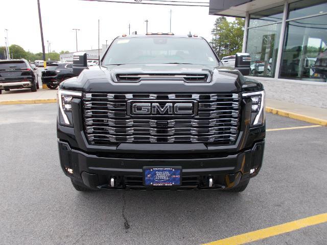 2025 GMC Sierra 2500 HD Vehicle Photo in LOWELL, MA 01852-4336
