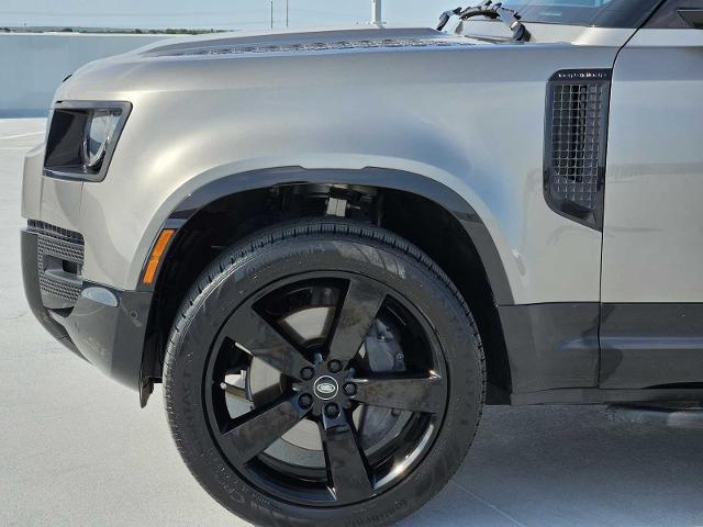 2024 Defender Vehicle Photo in AUSTIN, TX 78717