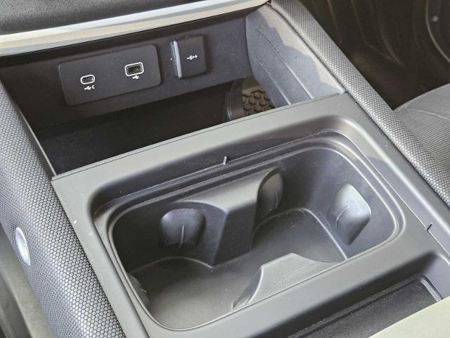2022 Defender Vehicle Photo in AUSTIN, TX 78717