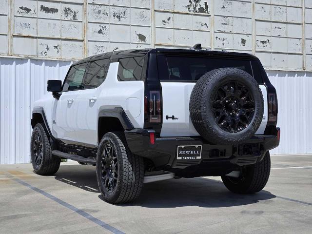 2025 GMC HUMMER EV SUV Vehicle Photo in DALLAS, TX 75209-3016