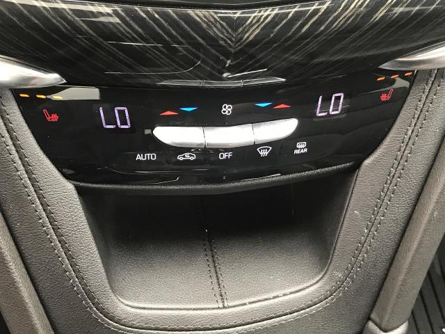 2022 Cadillac XT6 Vehicle Photo in GREEN BAY, WI 54303-3330