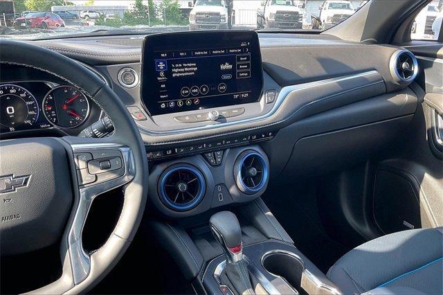 2025 Chevrolet Blazer Vehicle Photo in INDEPENDENCE, MO 64055-1314