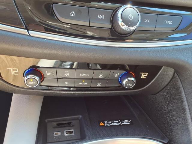 2022 Buick Enclave Vehicle Photo in EMPORIA, VA 23847-1235