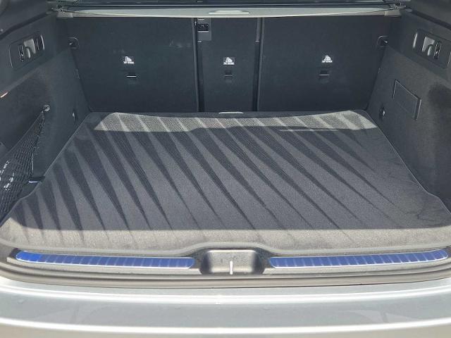 2025 Mercedes-Benz GLC Vehicle Photo in HOUSTON, TX 77079