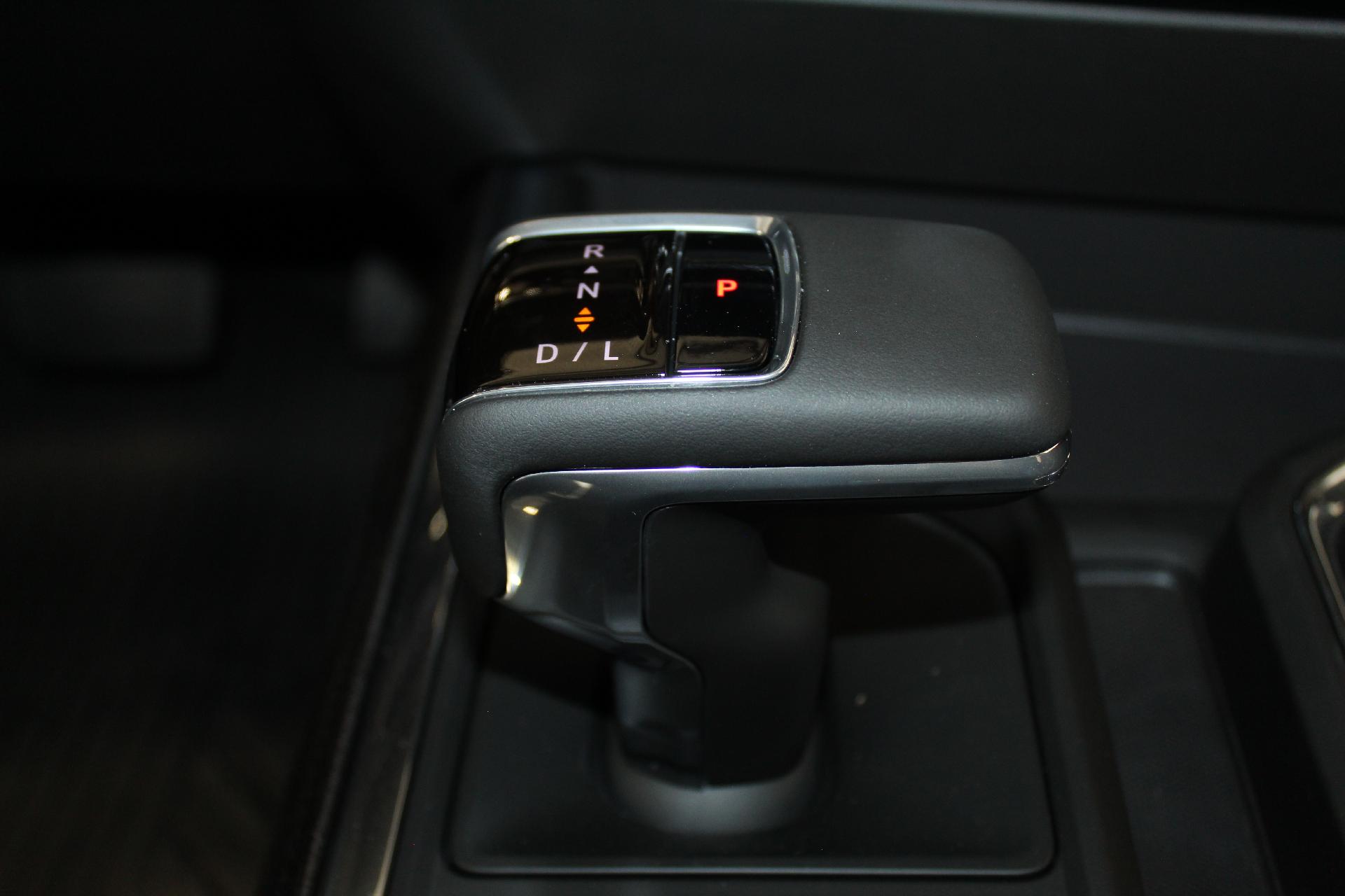 2025 Chevrolet Silverado 1500 Vehicle Photo in NORTHAMPTON, MA 01060-1120