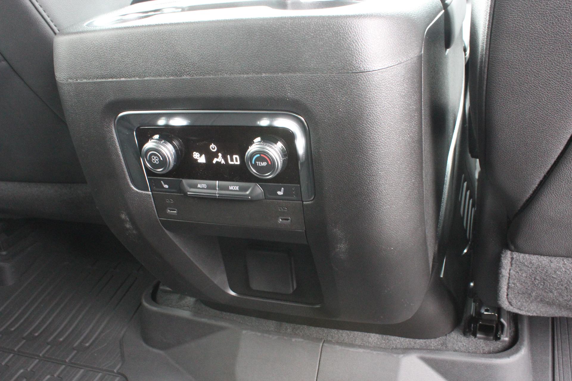 2025 GMC Yukon Vehicle Photo in AURORA, CO 80012-4011