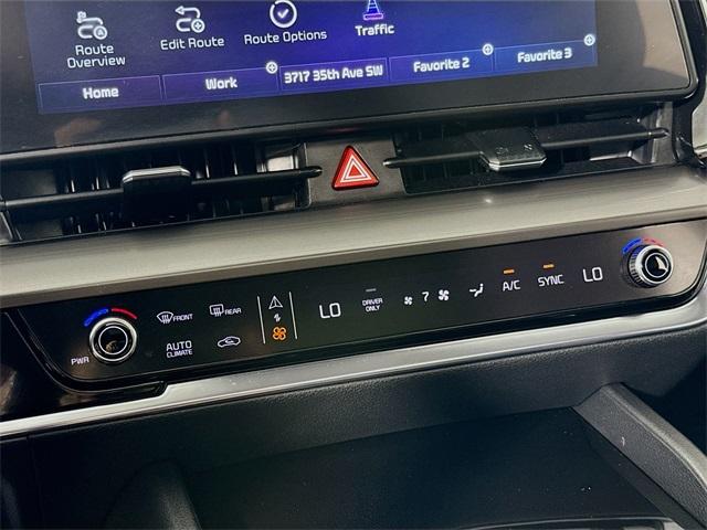 2023 Kia Sportage Hybrid Vehicle Photo in Everett, WA 98204