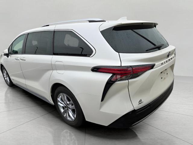 2021 Toyota Sienna Vehicle Photo in Appleton, WI 54913