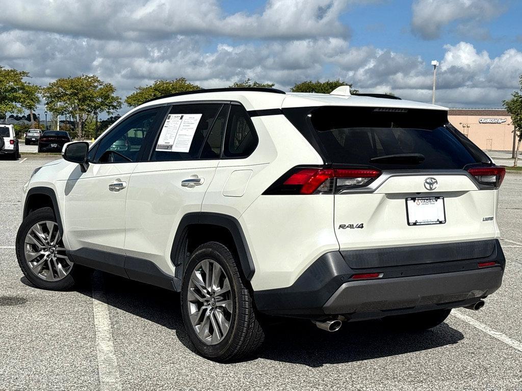 2019 Toyota RAV4 Vehicle Photo in POOLER, GA 31322-3252