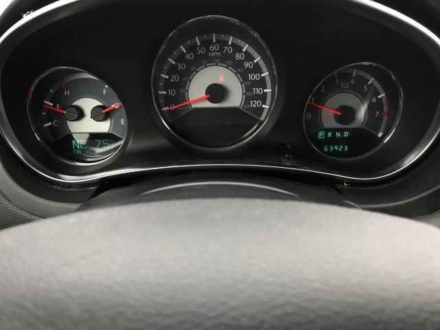 2011 Chrysler 200 Vehicle Photo in GREEN BAY, WI 54303-3330