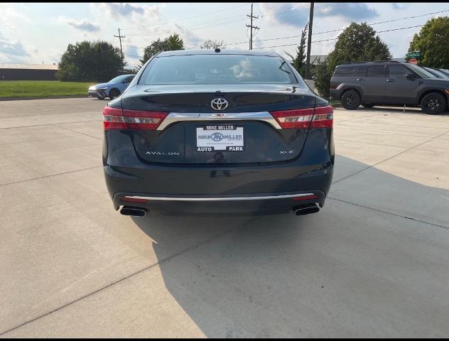 2017 Toyota Avalon Vehicle Photo in Peoria, IL 61615