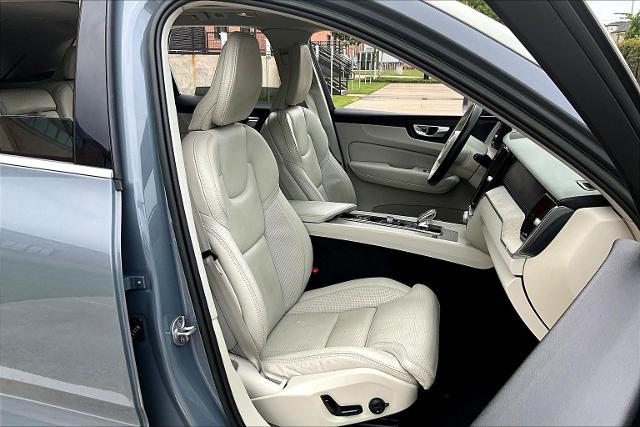 2023 Volvo XC60 Vehicle Photo in Houston, TX 77007