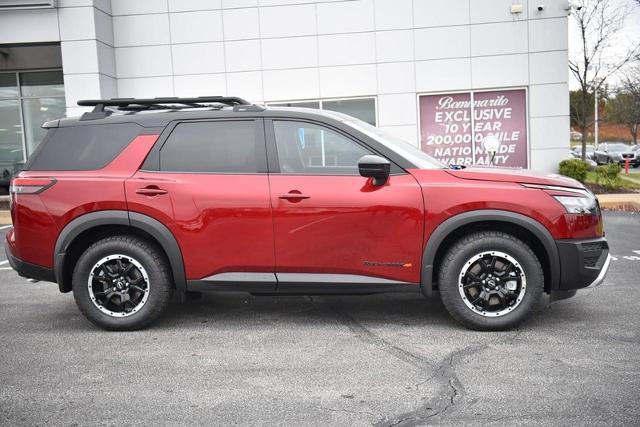 2025 Nissan Pathfinder Vehicle Photo in Ballwin, MO 63011