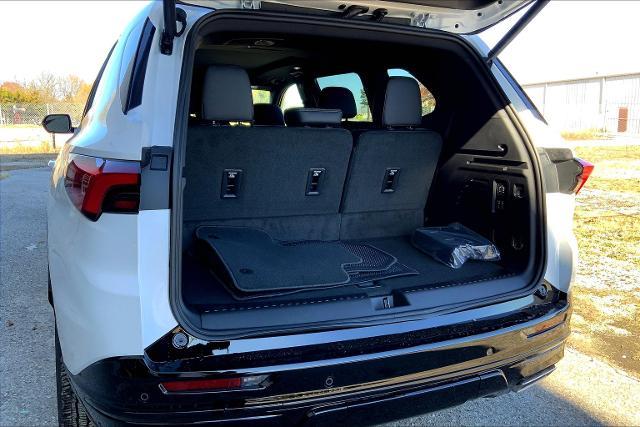2025 Buick Enclave Vehicle Photo in KANSAS CITY, MO 64114-4545