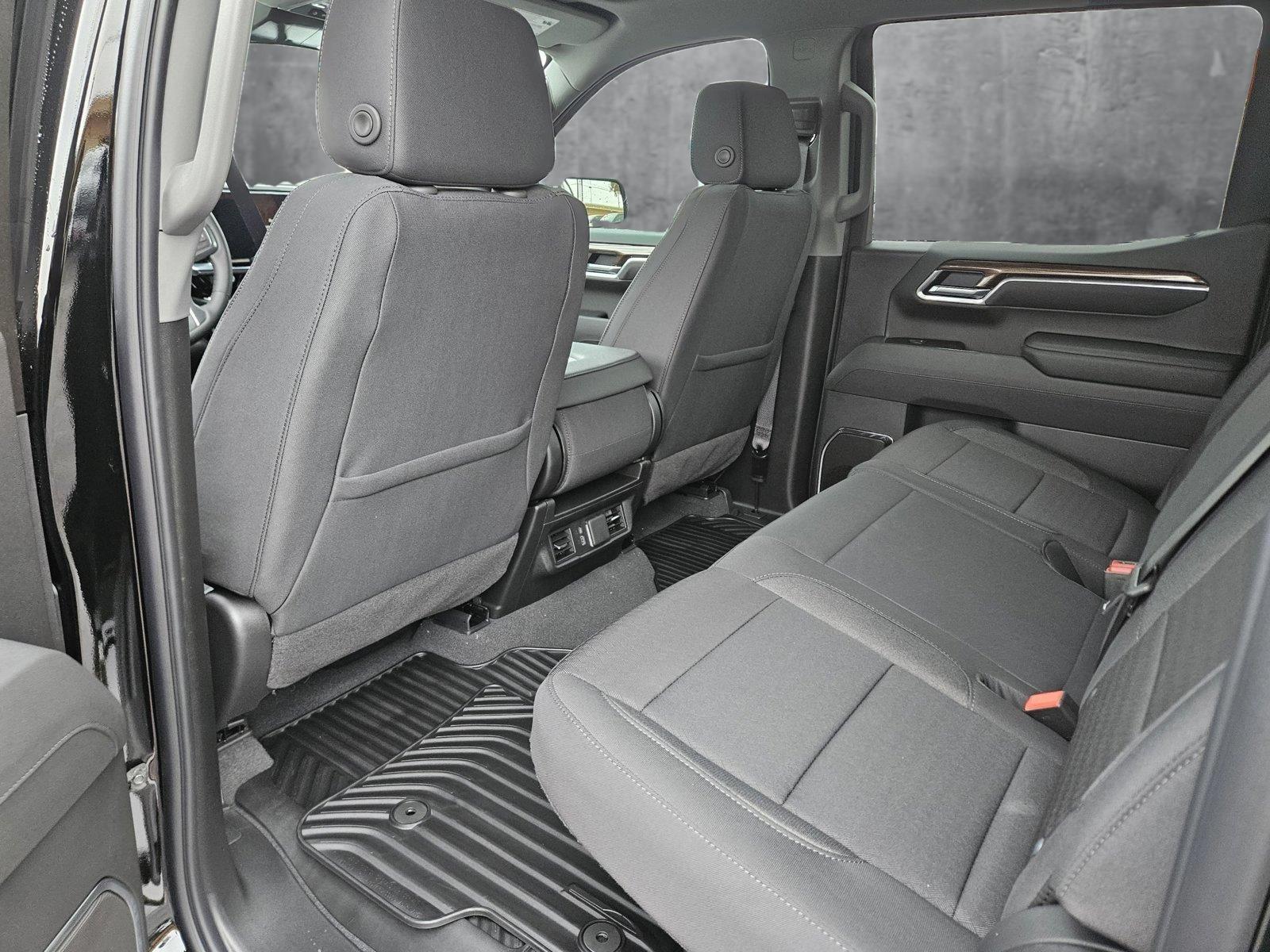 2025 Chevrolet Silverado 1500 Vehicle Photo in NORTH RICHLAND HILLS, TX 76180-7199