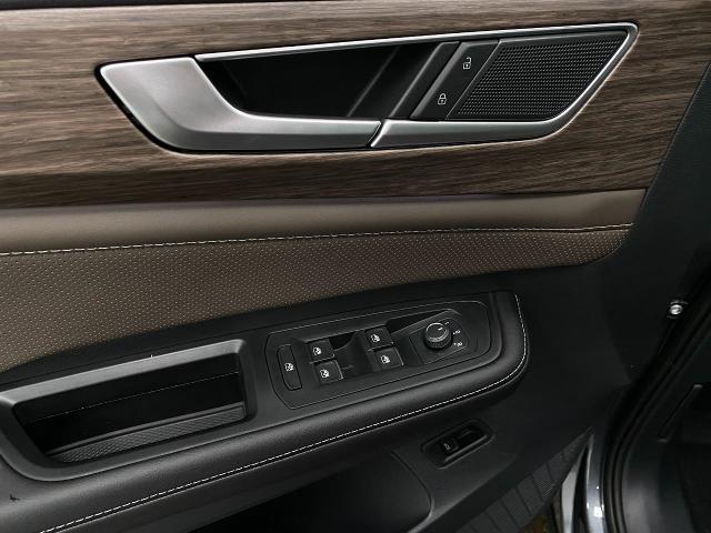 2025 Volkswagen Atlas Vehicle Photo in Appleton, WI 54913