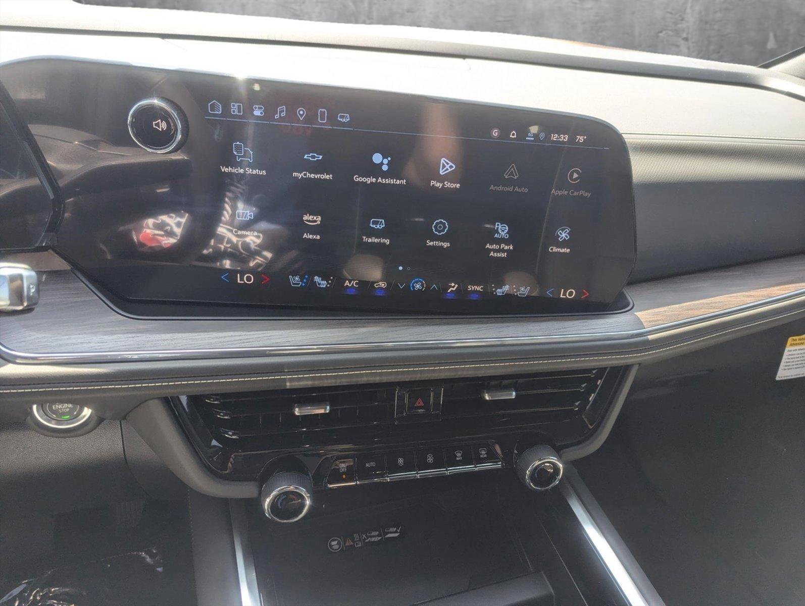 2025 Chevrolet Suburban Vehicle Photo in CORPUS CHRISTI, TX 78412-4902