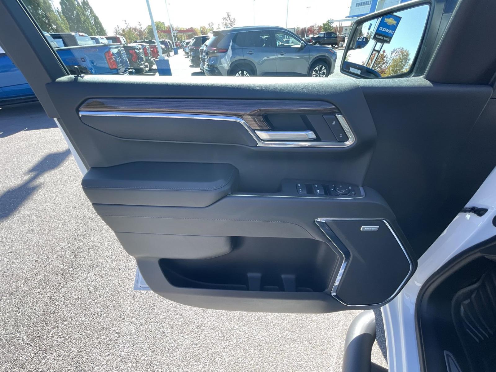 2025 Chevrolet Silverado 1500 Vehicle Photo in BENTONVILLE, AR 72712-4322